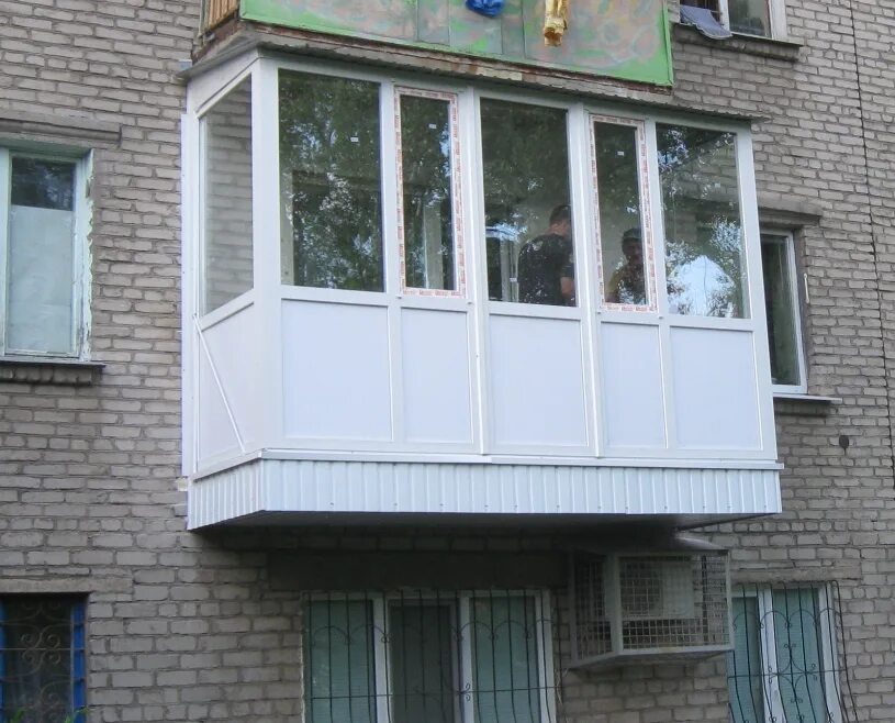 Балконы под ключ, раздвижные системы, окна, двери, жалюзи, роллеты Окна / двер