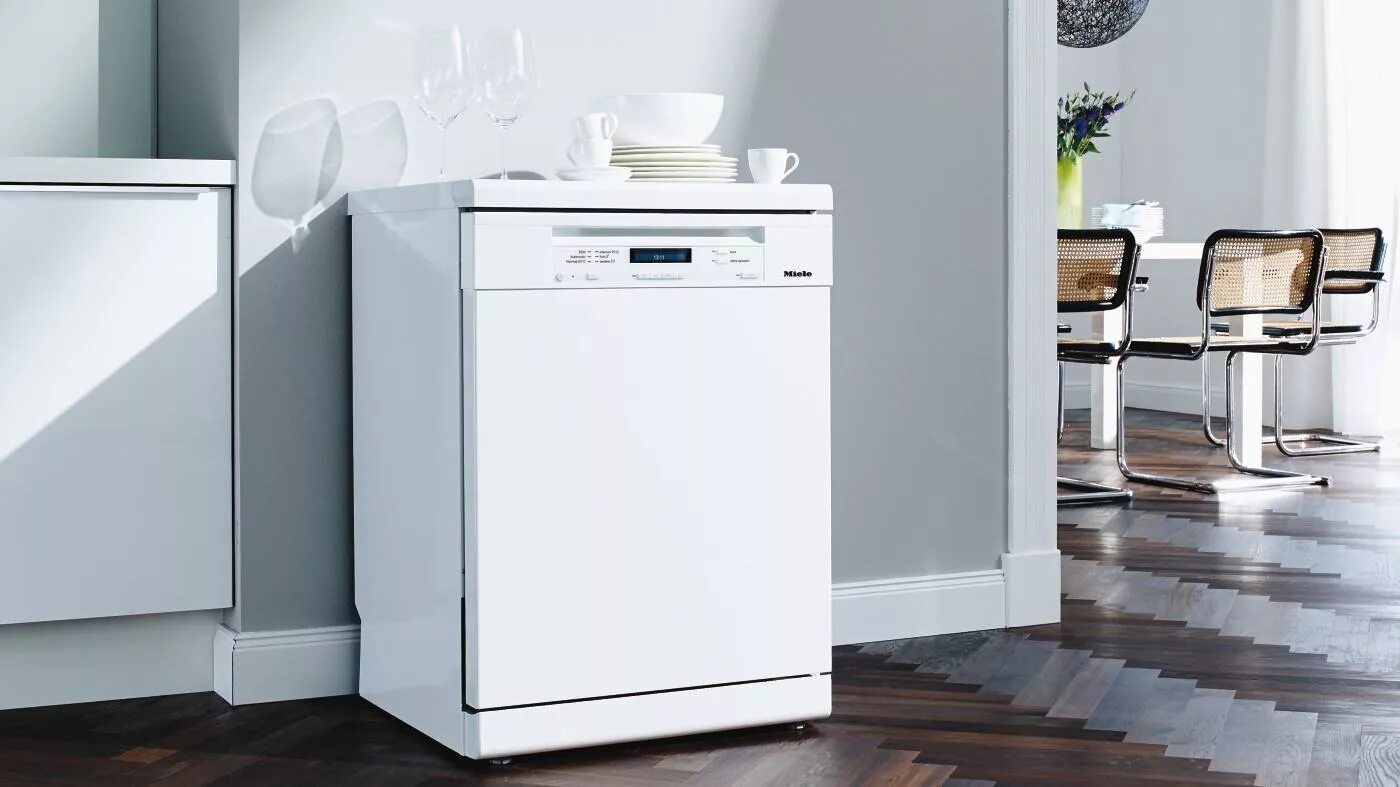 Посудомоечная машина reklama. Посудомоечная машина miele 45. Miele 45 см. Miele 45 см. Посудомоечная машина тошиба 45 см отдельностоящая.