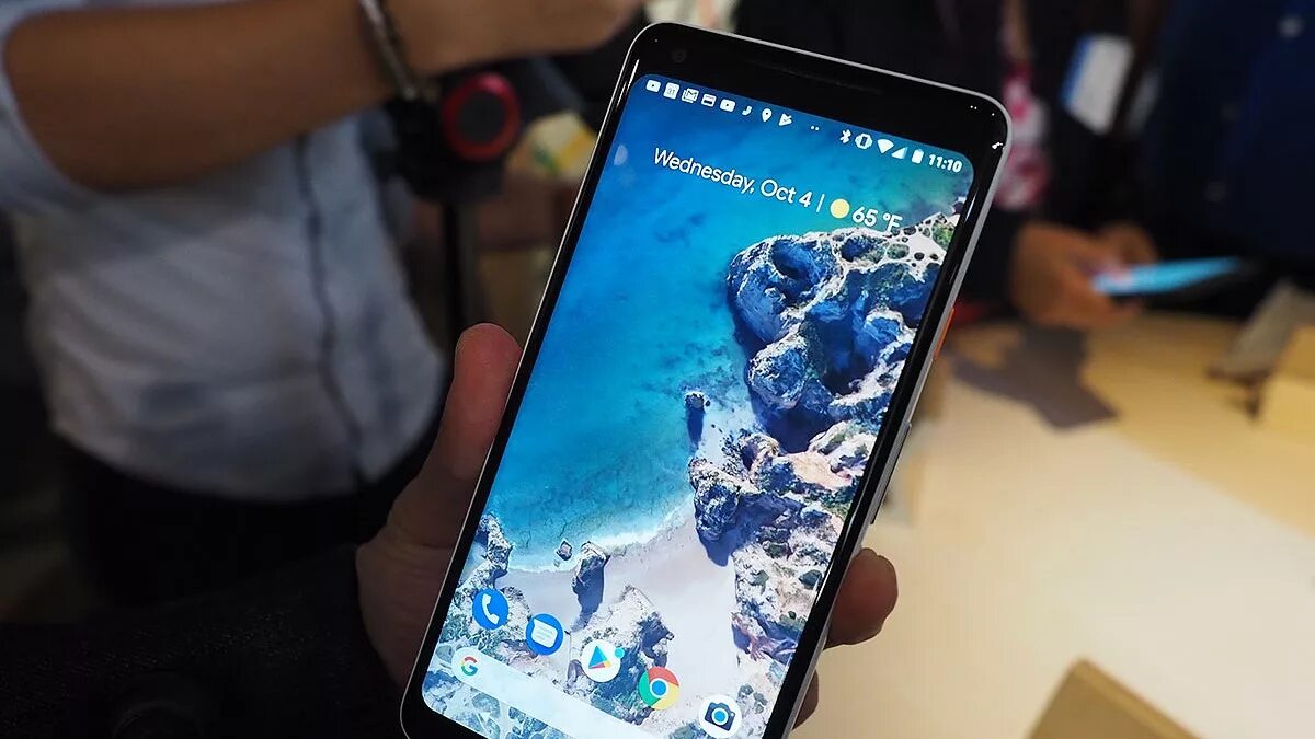 Смартфоны экран амулет. Google pixel 2xl дисплей. oled экраны в смартфонах. google pixel 2 экран. олед дисплей в телефоне.