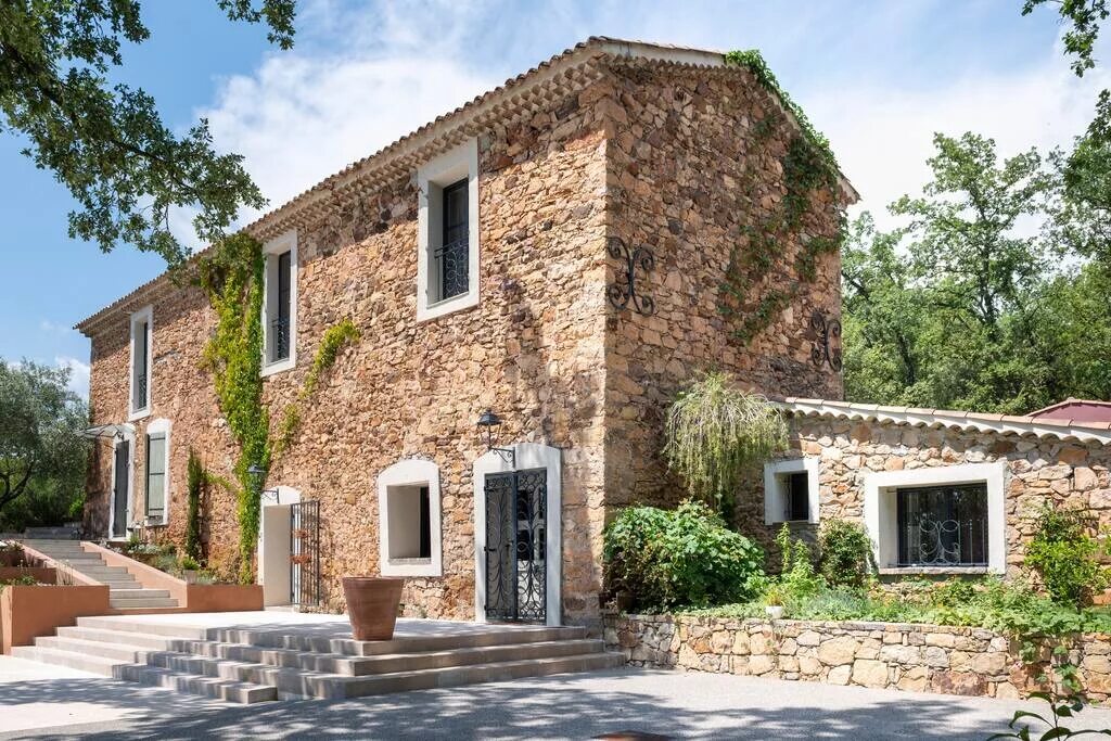 Gustavo Bastide Horbach. Patio Bastide France. Bastide