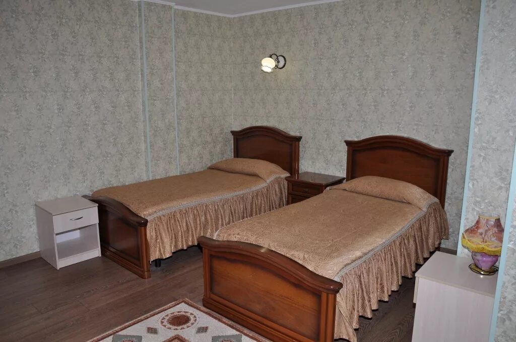 Экипаж сочи. Гостиница экипаж сочи. Отель экипаж бзугу 6. Гостиница экипаж на ул бзугу 6 сочи. Экипаж сочи.