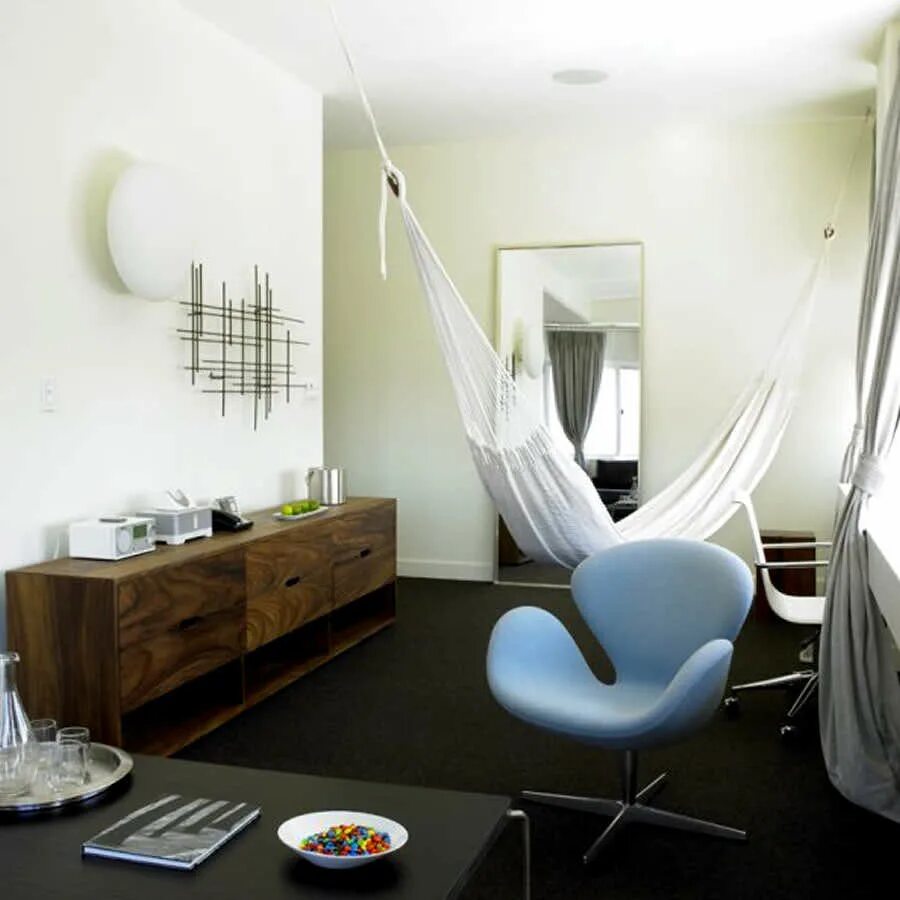 Add ideas. Деревянные буквы для декора в интерьере. Декор спальни. Google планировщик. Декорирование двери молдингом.