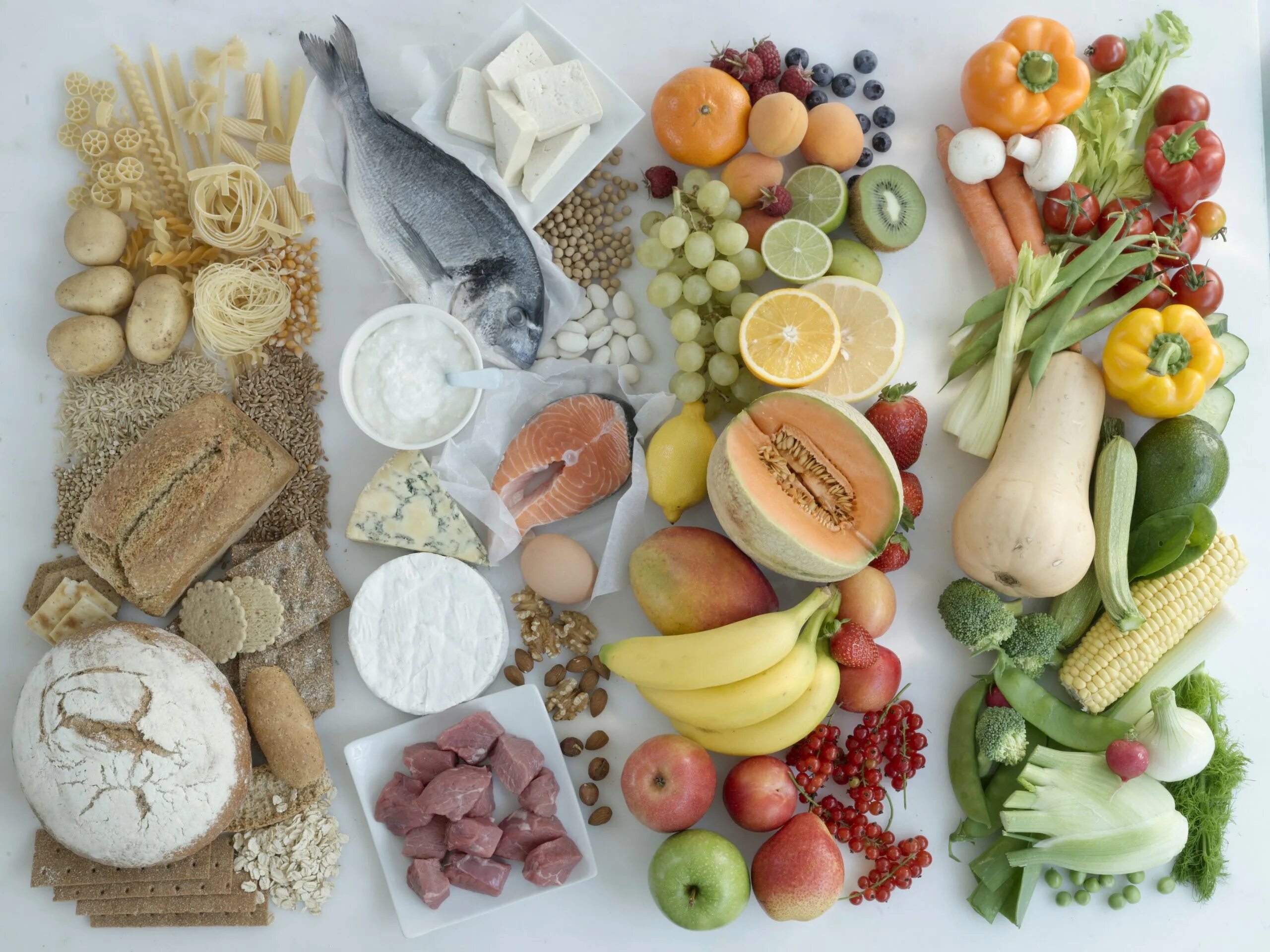 Выбрать из всего разнообразия. Здоровое питание. Полезные продукты. Красивые продукты. Правильное и здоровое питание.