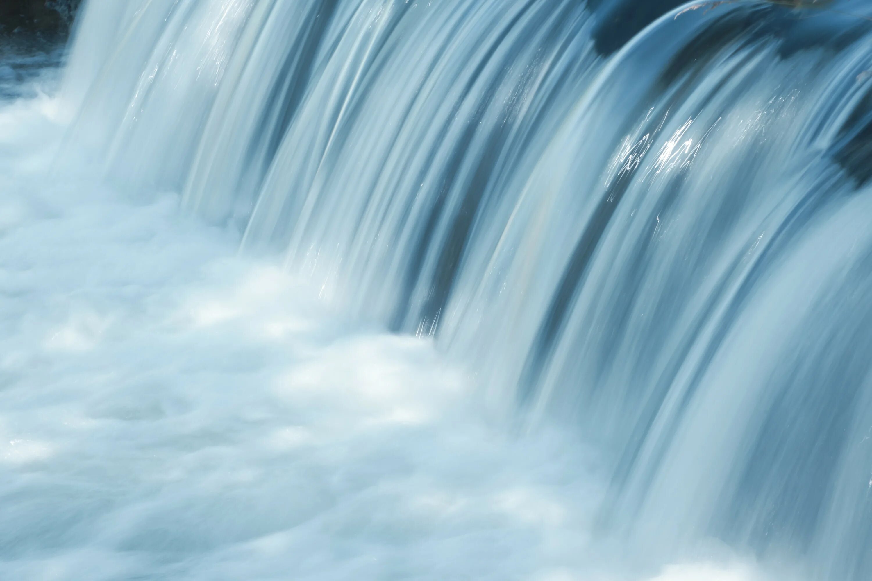 Поток воды. Красивые водопады. Водопад картинки. Текущая вода. Поток воды 7