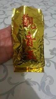 Чай в золотой упаковке