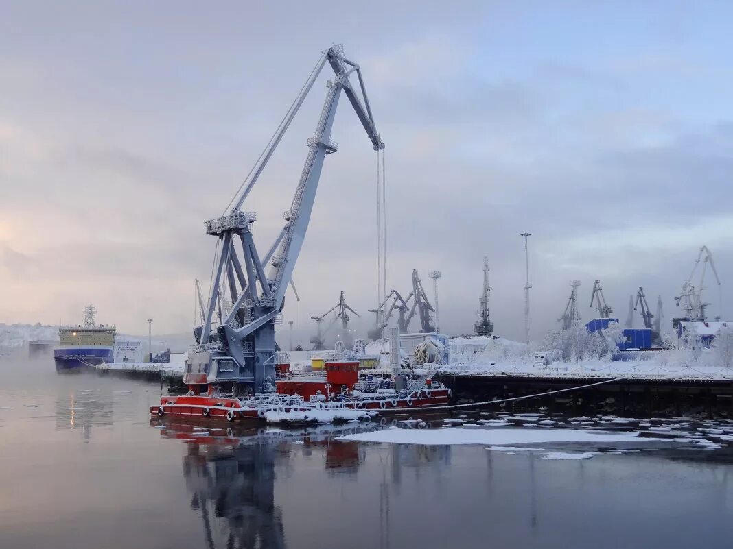 назовите незамерзающие порты россии. порт владивостока замерзает. крупнейшие незамерзающие морские порты россии. мурманск арктика порт. город мурманск «мурманский морской рыбный порт».