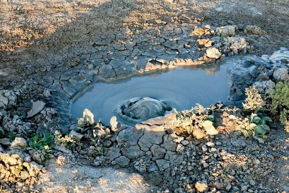 Саки лечебные грязи санатории. Саки лечебные грязи санатории. Минеральные грязи. Лечебные грязи в крыму азовское море. Фестиваль целебной грязи «железная грязь».