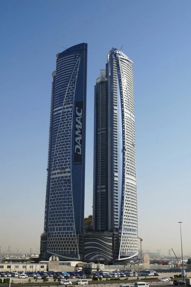 Дамак дубай застройщик. Дамак дубай. Damac tower дубай. Damac bay by cavalli. Дамак дубай застройщик.