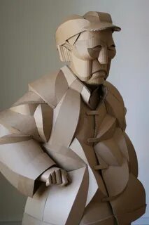 Человек из картона