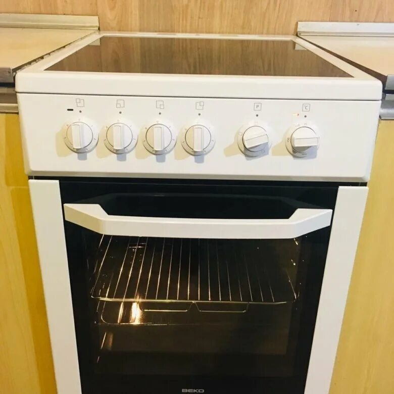 Стеклокерамическая плита 50 50. Beko плита электрическая стеклокерамика. Плита стеклокерамика electrolux 2006 года. Hansa fccw58223 white. Стеклокерамическая плита 50 50.