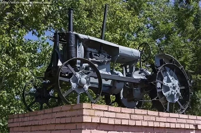 Погода в самарской обл августовка большечерниговский. Село Августовка Самарская область. Августовка Большечерниговского района Самарской области. Музей Августовка Большечерниговский район. Августовка фонтан.