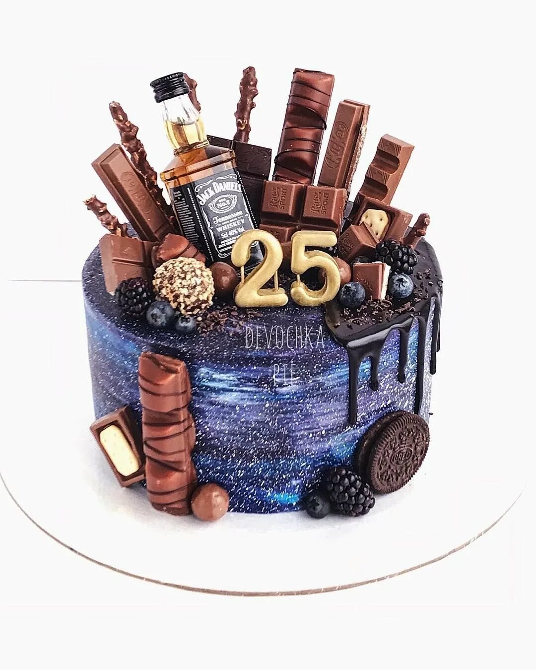 мужской торт 25 лет. декор торта для мужчины. торт для мужчины. мужской торт 25 лет. торт на юбилей парню 25 лет.