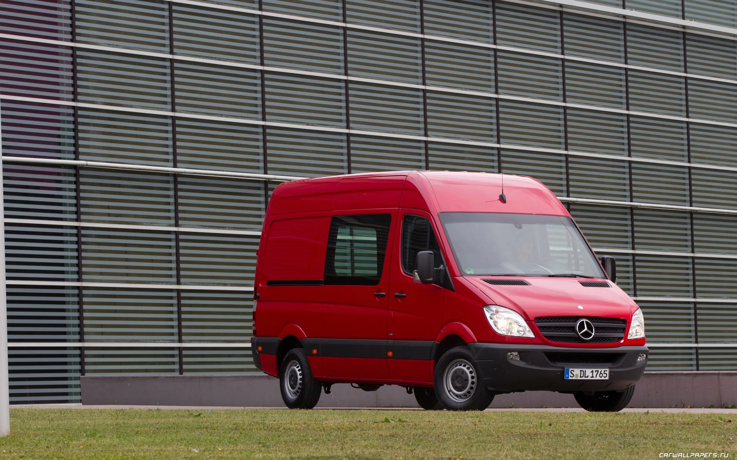 Мерседес Спринтер. Мерседес Бенц Спринтер т1. Mercedes-Benz Sprinter красный. Mercedes-Benz Sprinter 3.