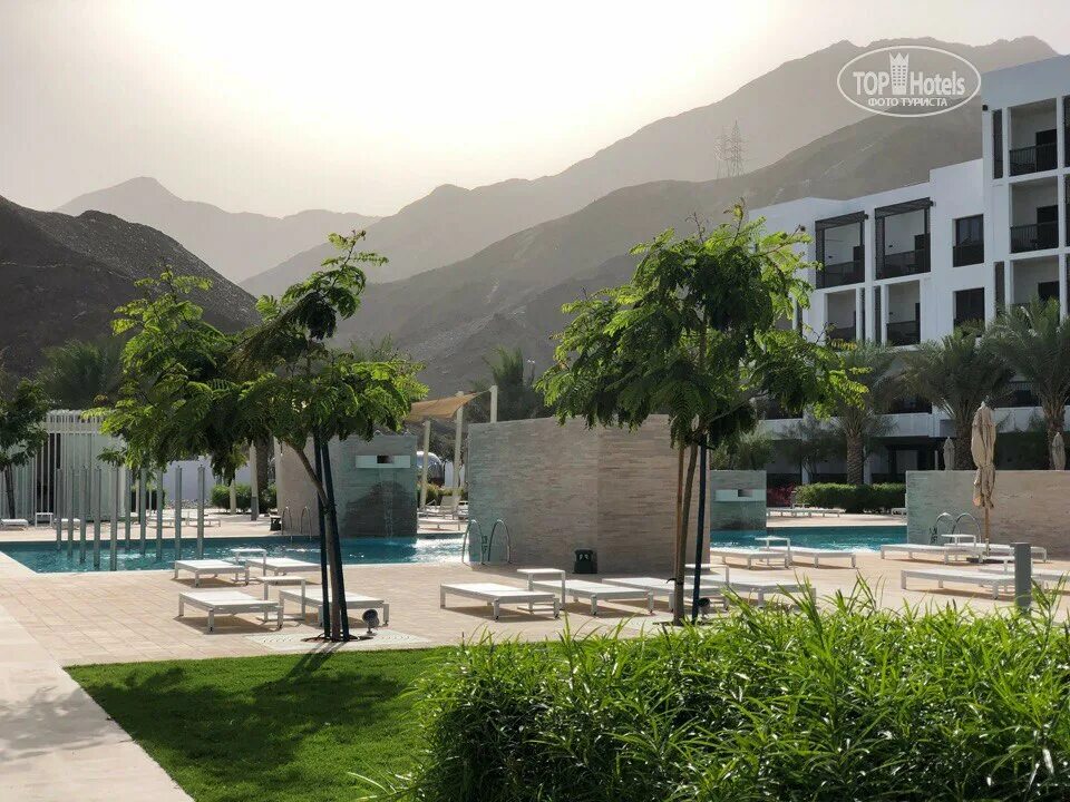 Intercontinental 5 фуджейра. Отель интерконтиненталь фуджейра. intercontinental fujairah resort 5. intercontinental fujairah resort 5 фуджейра. интерконтиненталь фуджейра вид гарденвью.