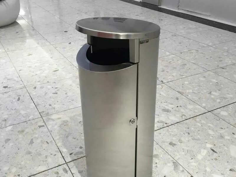 Урна уличная 100 л металл 101012. Урна barrel ozc1147000. Мусорная тумба. Урна мф 6. Мусорная тумба.