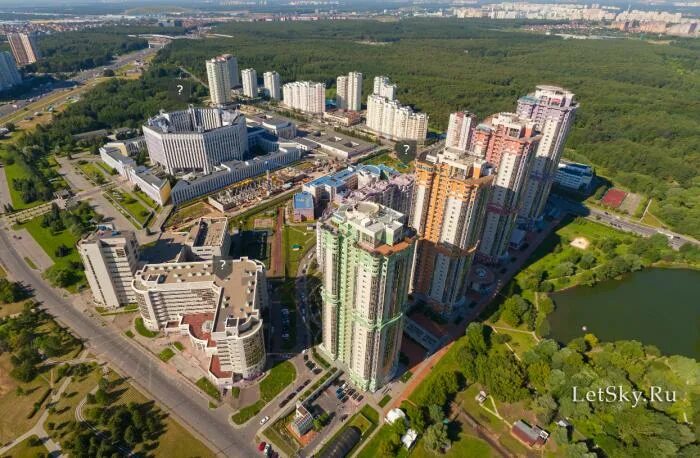 Жк тропарево самолет. ЖК Миракс парк. Миракс парк Тропарево. Мирекс парк Юго Западная. Миракс Москва жилой комплекс.