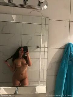 azalyastar Nude OnlyFans Leaks.