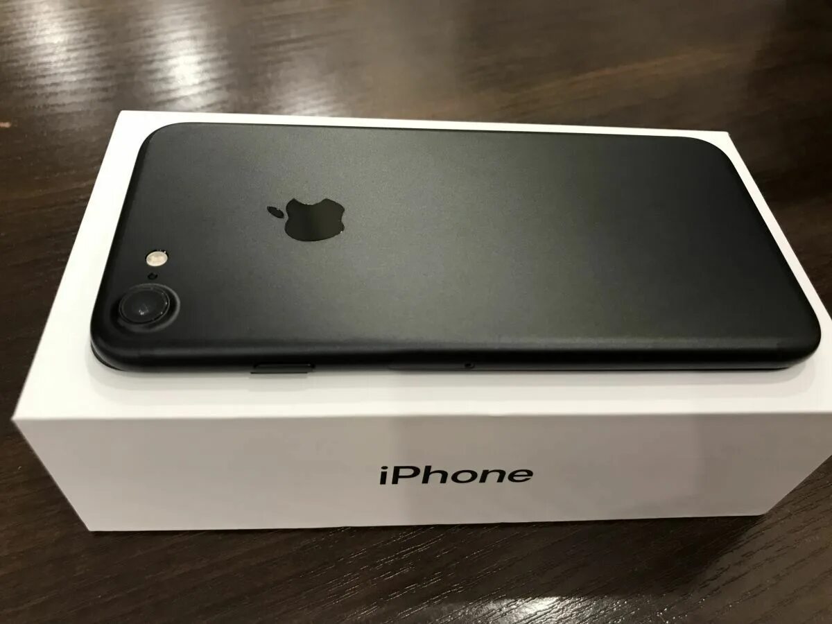 Авито телефон айфон 11. Iphone 7 black авито. iphone 7 черный матовый коробка. айфон 7 ,e. айфон 7 авито.