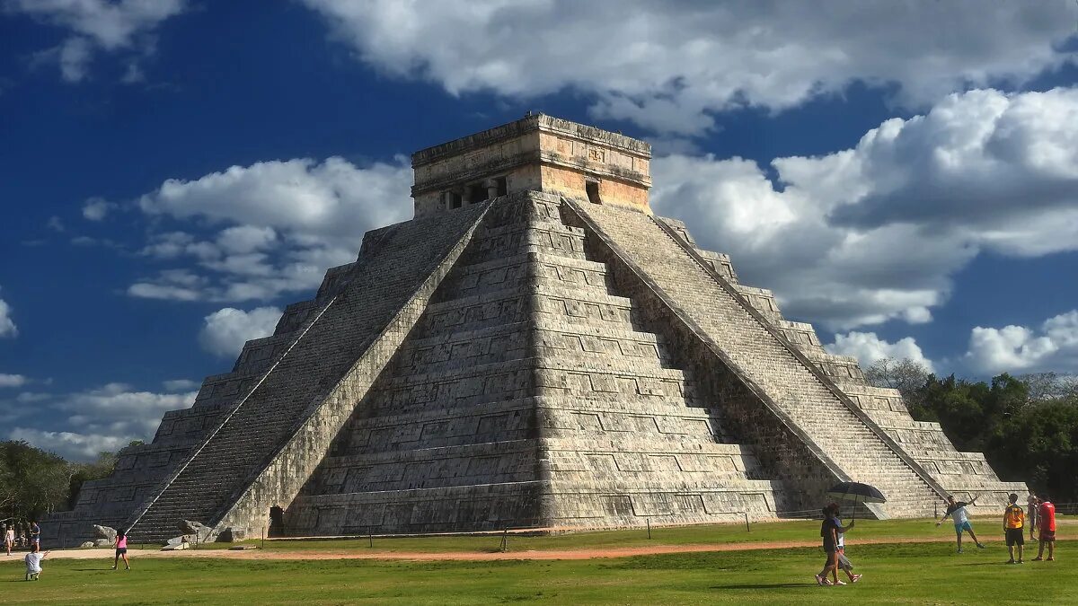 пирамида кукулькана мексика. мачу пикчу 8 чудес света. семь чудес света мачу пикчу. семь чудес света древний город петра в иордании. чудеса света фото.