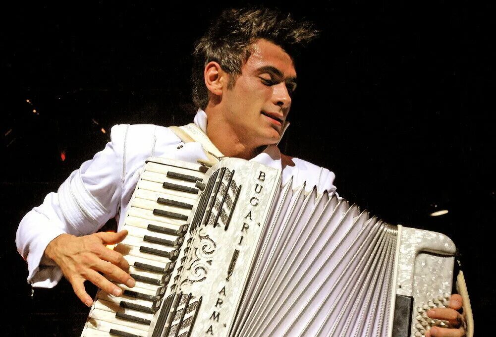 Русский баянист петр дранга. Баянист петр дранга. Беляев баянист. Баянист петр дранга. Олег гавриленко баянист.