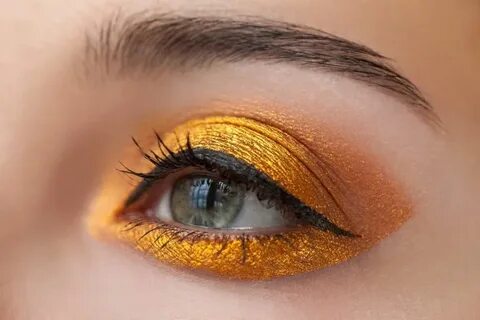 Gold eye