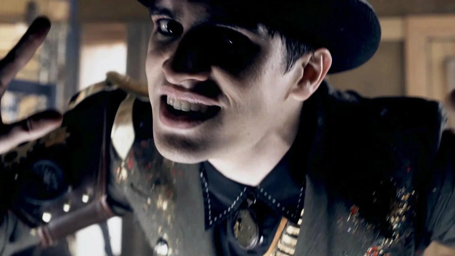 Panic at the disco ballad of mona lisa. Mona lisa panic. Паника зе диско мона лиза. Паник эт зе диско. Mona lisa panic.