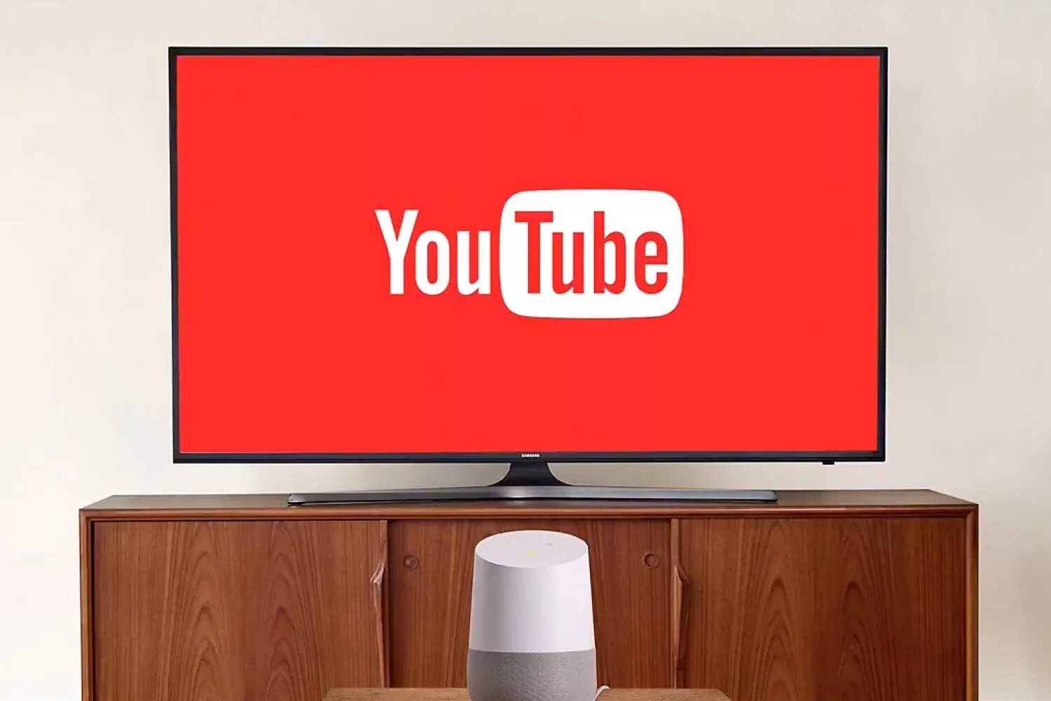 Телевизор просмотр youtube. Smart tv андроид. Телевизор просмотр youtube. Большой телевизор с ютубом. Телевизор самсунг с ютубом.