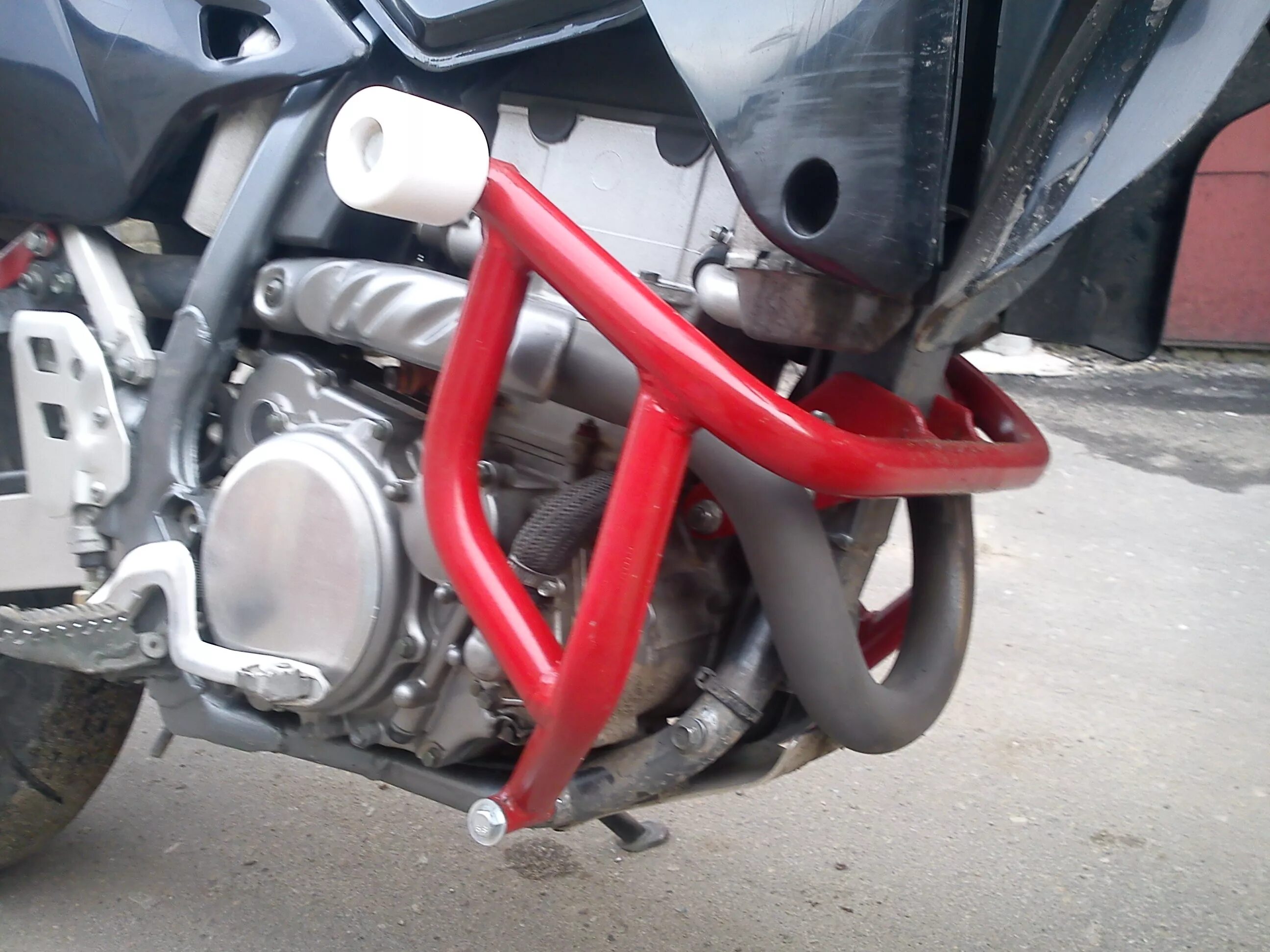 Дуги на мотоцикл своими руками. Багажник honda xr 250. Дуги на мотоцикл урал. Дуги на драг стар 400. Дуги на драг стар 400.