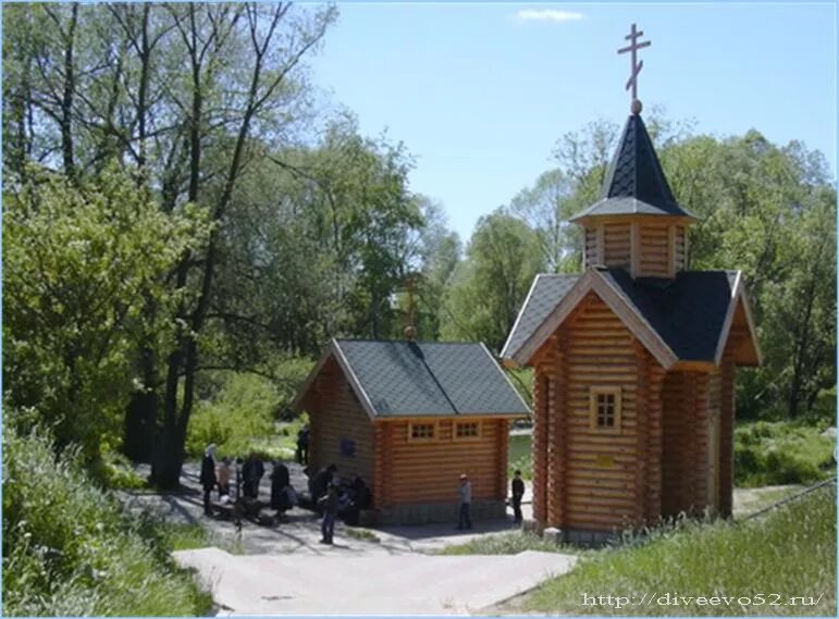 Усовка саратовская святой родник. Родник пантелеймона целителя. Источник в честь преподобной александры дивеевской дивеево. Чехов святой источник талеж. Святой источник искитим ложок.