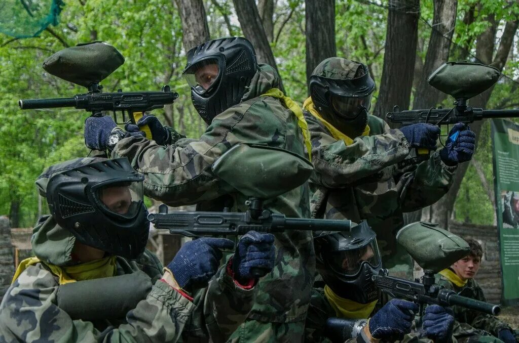 Со скольки можно в пейнтбол. Paintball игра. Тактический пейнтбол. Спортивный пейнтбол. Профессиональный пейнтбол.