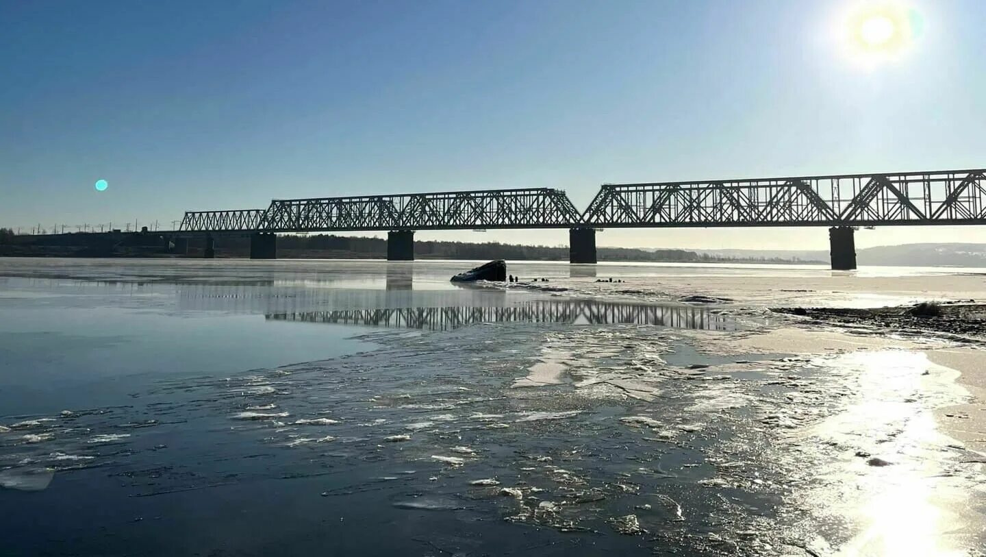 Паромная переправа сарапул. Паром сарапул. Паромная переправа сарапул борок. Паромная переправа сарапул борок. Камбарский район.