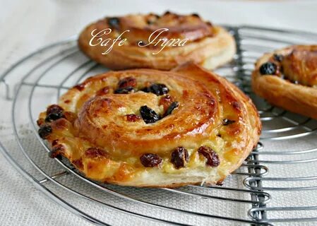 Выпечка с изюмом