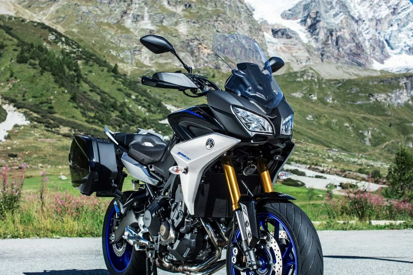 Tracer 900. Yamaha mt-09 tracer gt. yamaha tracer 900 gt. yamaha tracer 900 gt 2025. yamaha tracer 900 mt-09.