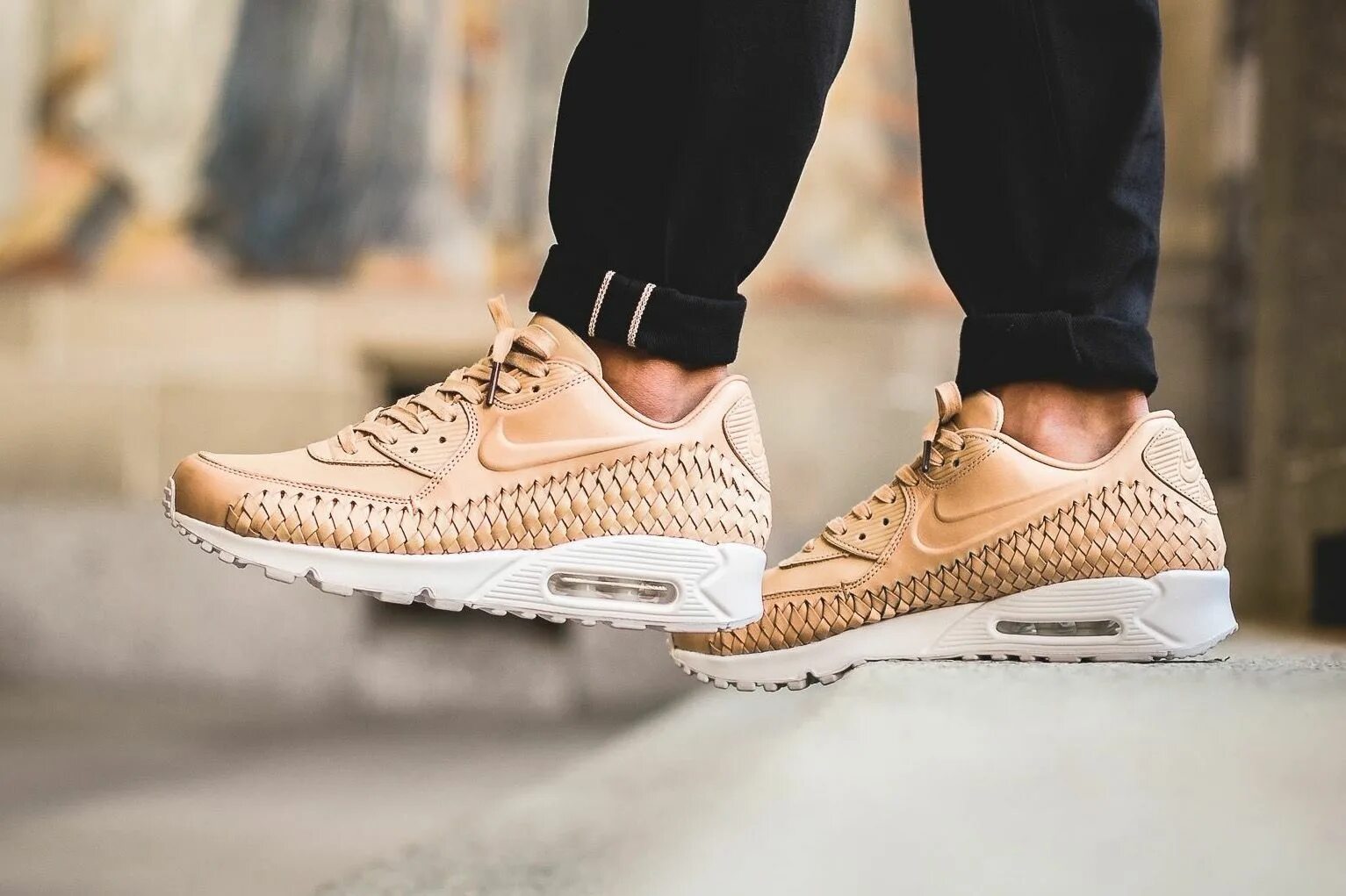 Найк аир бежевые. Nike Air Max 1 Woven. Nike Air Max Woven. Nike Air Max 90 Vachetta tan. Air Max 90 бежевые.