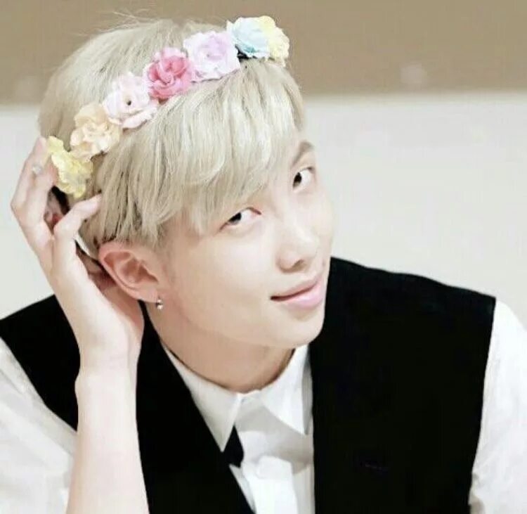 Бтс монстр. Рэп монстр бтс. kim namjoon. намджун из bts милый.