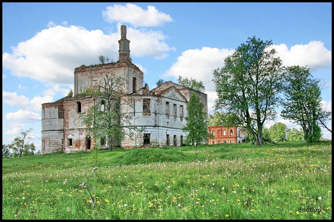 Деревня мурзагулово кладбище. Деревня покровское. Нижегородская обл. Деревня покровское сокольский район. Истра покровское.