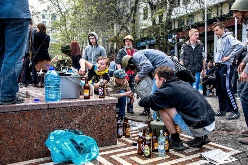 Парад победы 2014 в москве. Болотная площадь 2012 немцов. Парад победы 2014. Болотная площадь 2012 немцов. 6 май 2014.