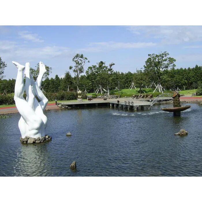 Южная корея остров чеджудо парк. Парк любви в южной корее jeju loveland. Остров чеджу парк loveland. Парк чеджу в корее. Парк loveland чеджу.