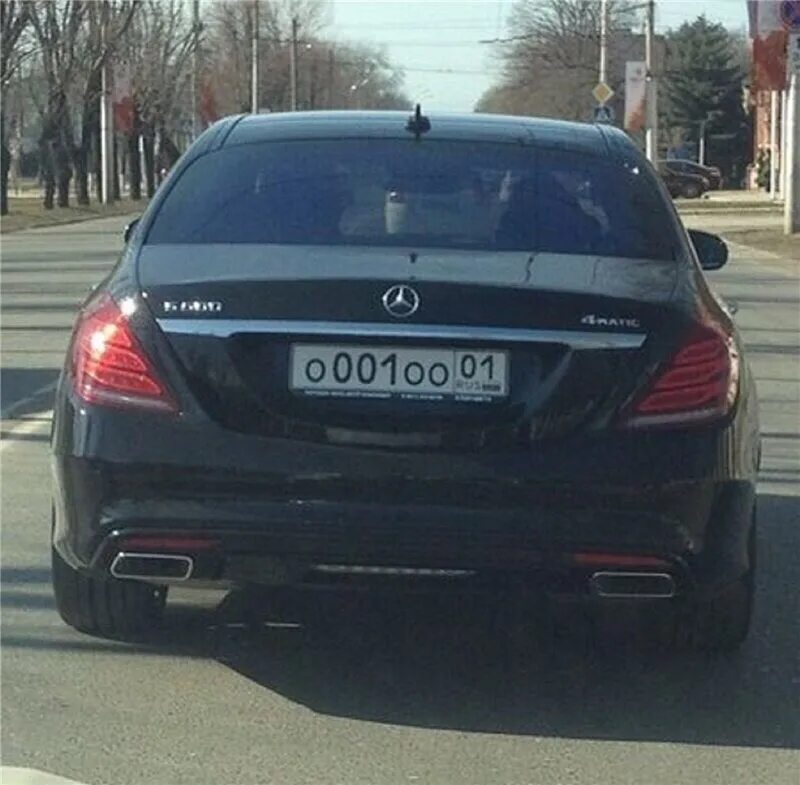 Гос номер о000оо. Номера 00 чьи номера. Номера 00 чьи номера. Номерные знаки стран. Номера регионов рф на авто таблица.