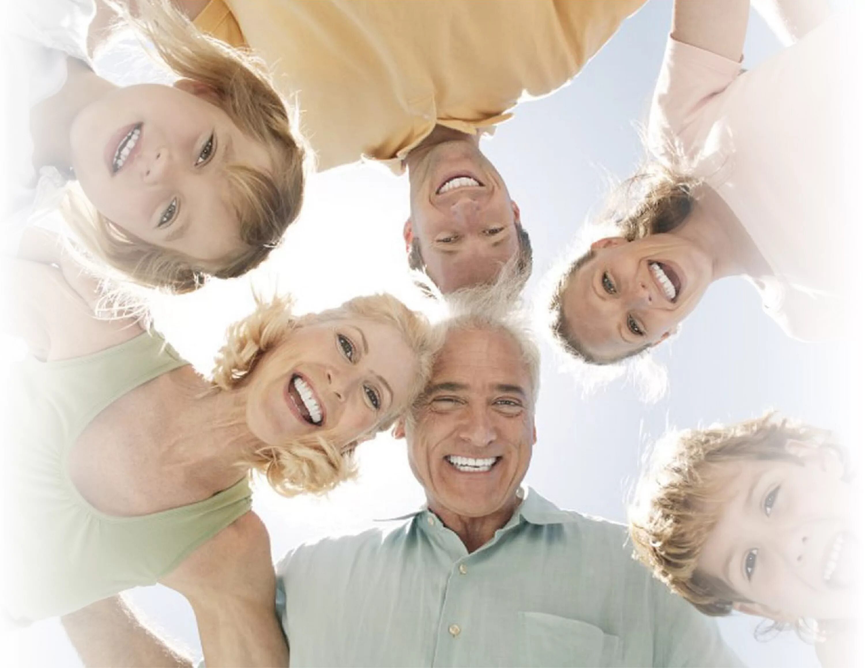 большинство здоровых людей. здоровый человек. здоровый человек. здоровая семья. здоровыйьобораз жизни.