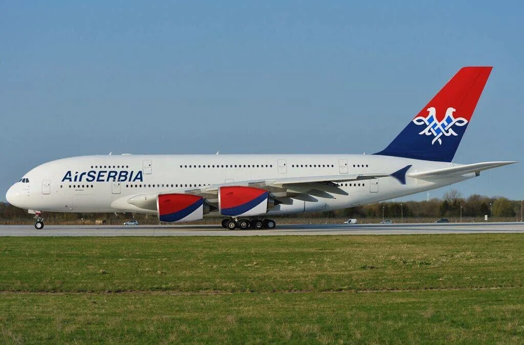 Air serbia a319. Авиакомпания эйр сербия. Аир сербия самолеты. Аир сербия самолеты. Авиакомпания эйр сербия.