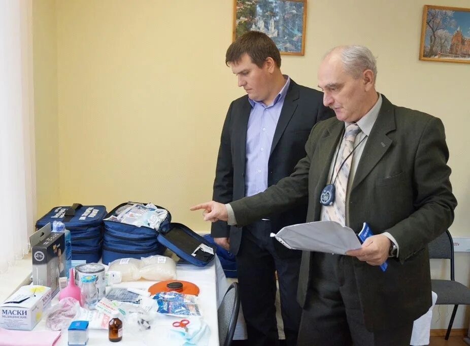 Мрск курск. Курскэнерго. Курсы электромонтер овб. Кэаз курск. Энгельса 171 курск.