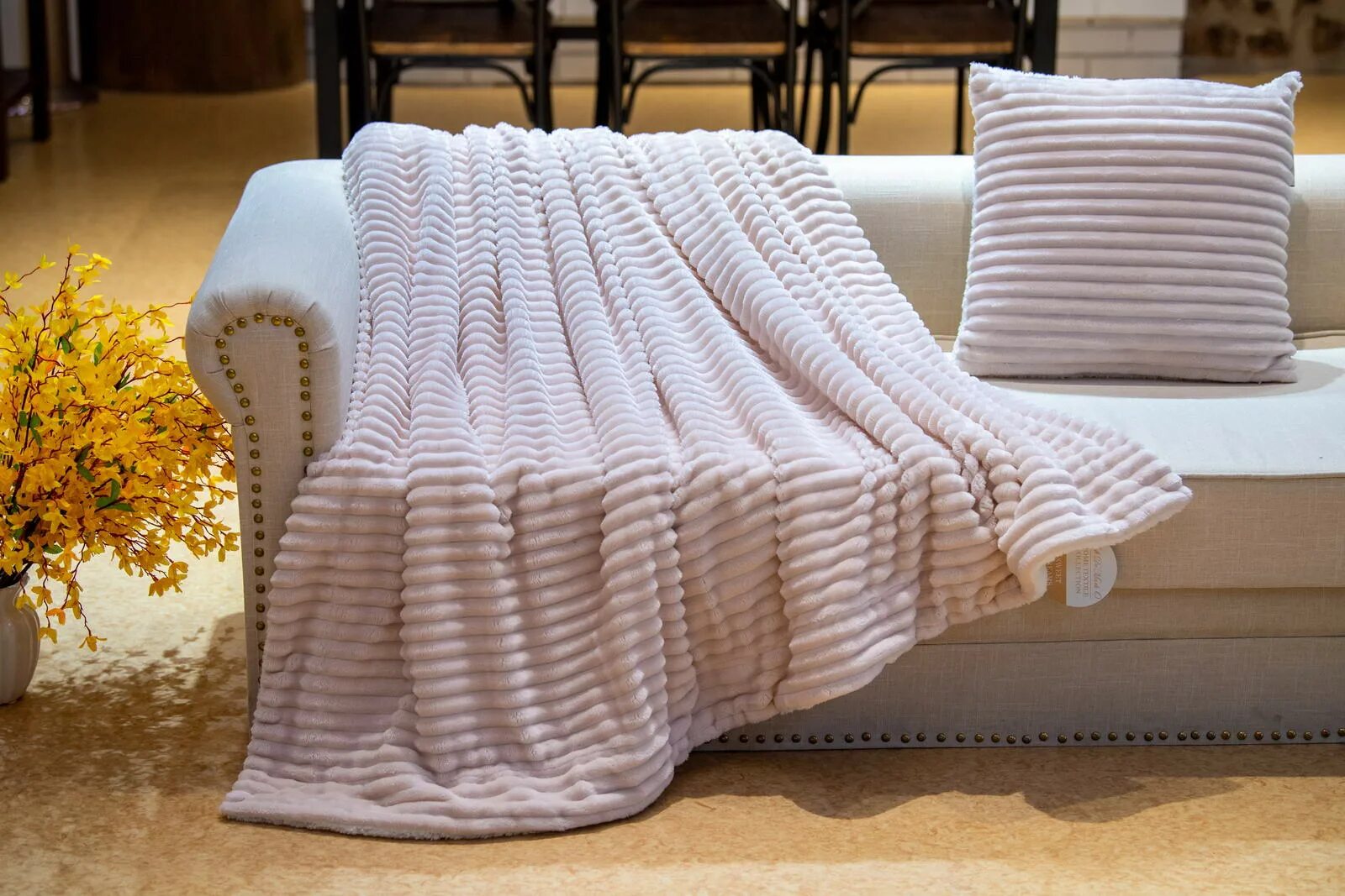 покрывало primavelle 240 х 260. покрывало primavelle фабио. плед вязаный do&co dante (220x240 см) хаки. плед sofi de marko мех №3 220x240 см. Sofi de marko плед 220х240.