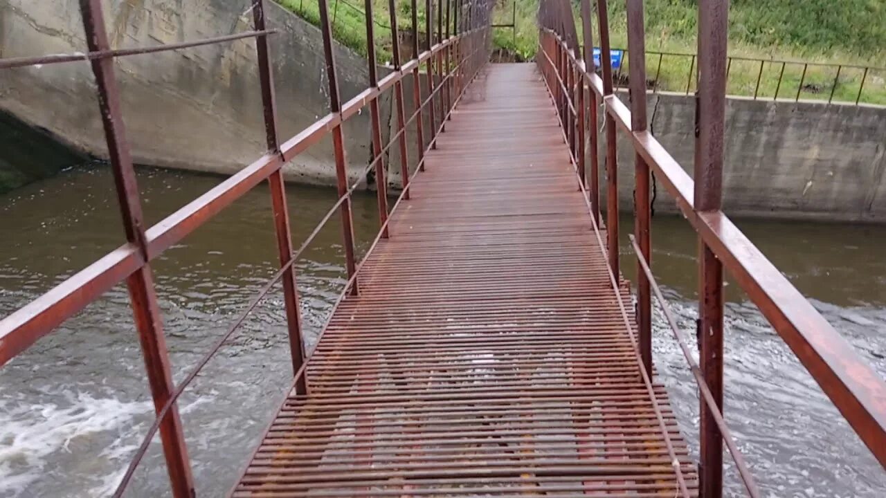 Холодная вода златоуст. Златоуст плотина. Балашихинское водохранилище в Златоусте.