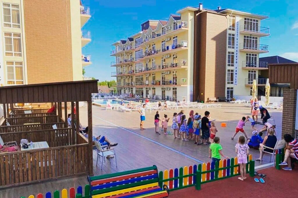 Vityazevo family (витязево фэмили) 3. Отель дельфин анапа витязево. Фэмили прайд витязево. Отель фэмили витязево. Витязево фэмили витязево.