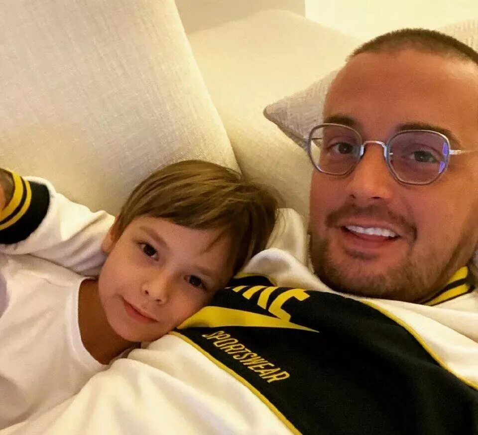 Сэм сын гуфа. Сэм сын гуфа. Сын гуфа сэм 2022. Сэм сын гуфа. Гуф и сэм.