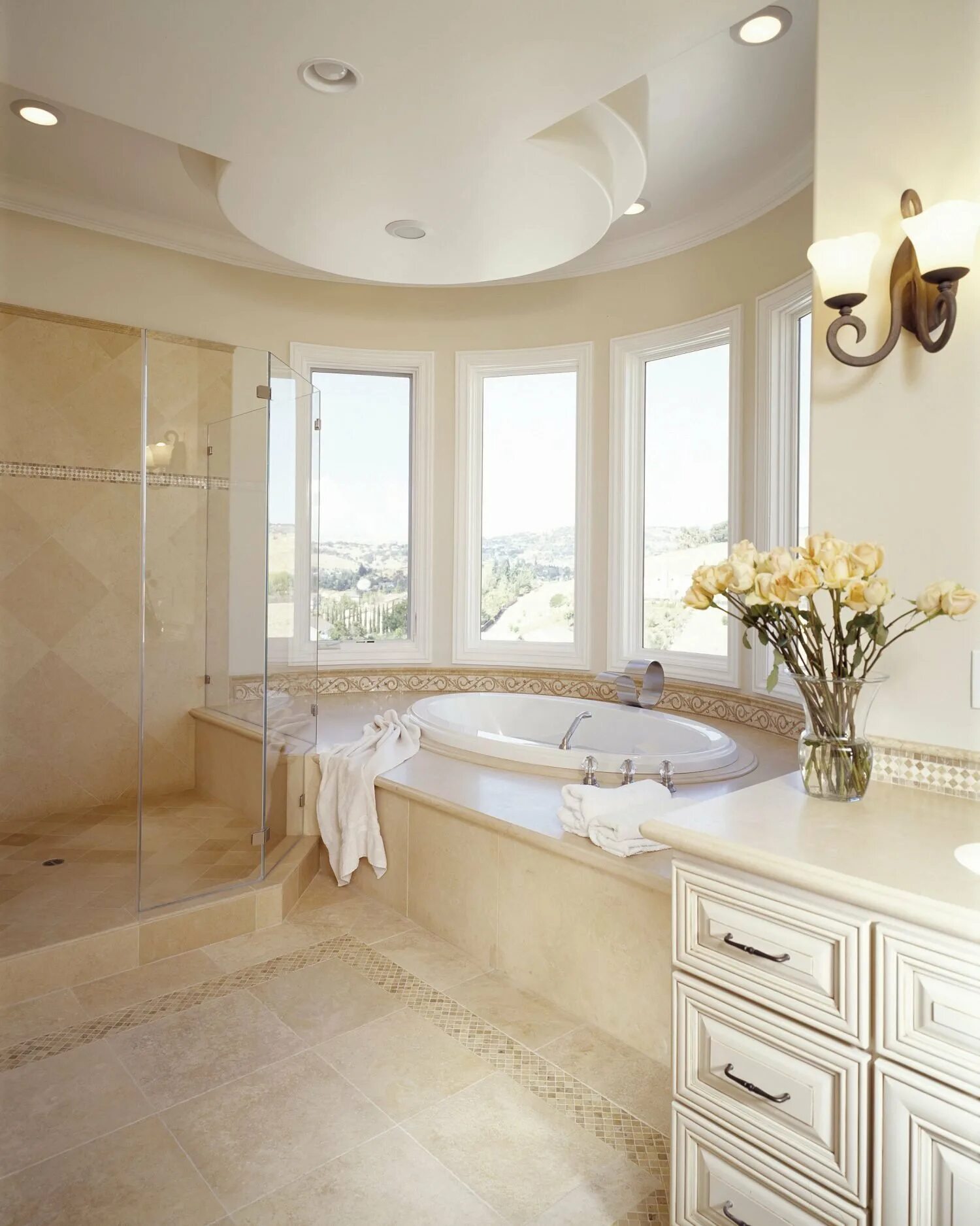 Ванная комната шире ванны. Шикарная ванная комната. Красивая ванна. Ванная в доме. Большая ванная с окном.