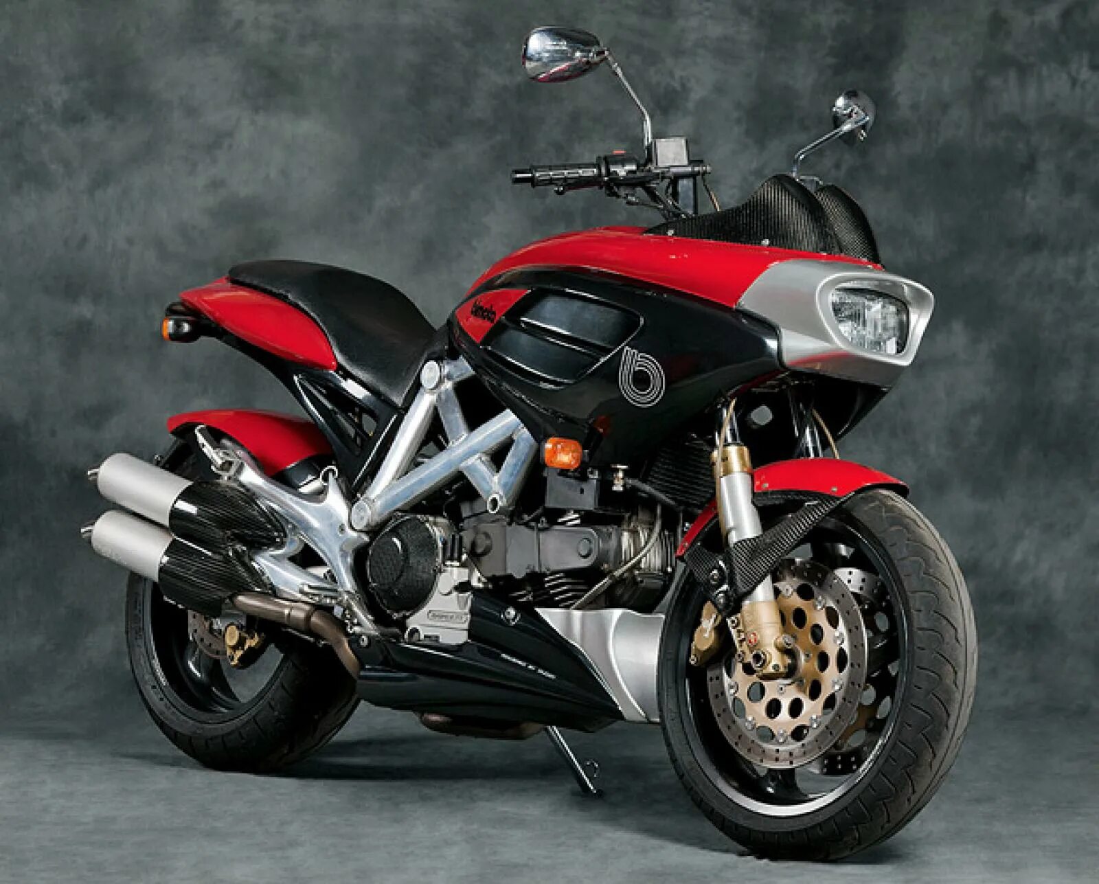 Bimota db3. Bimota мотоциклы. Ducati db400. Breva 850. Байк х75 характеристики