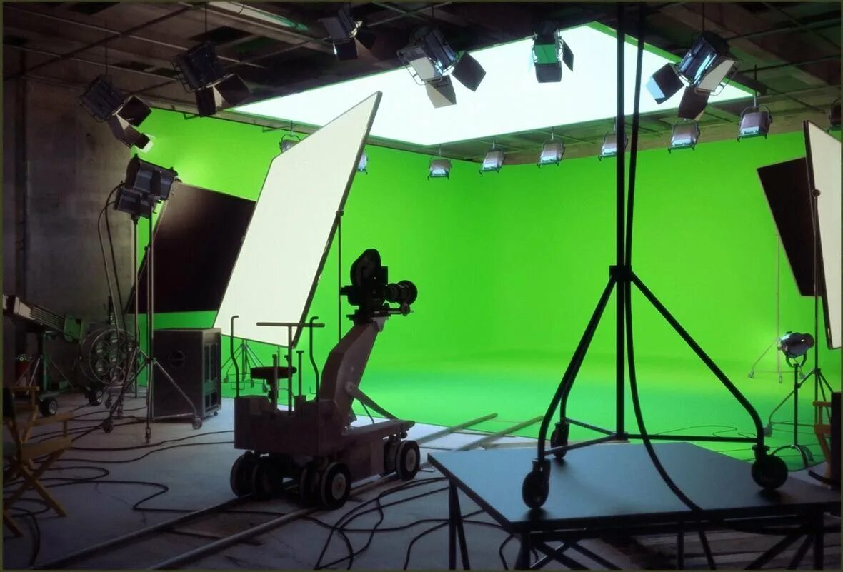 Фон для хромакея. Зелёный свет для хромакея. Фотка хромакея. Зеленый хромакей на стене. Хромакей 1:1.