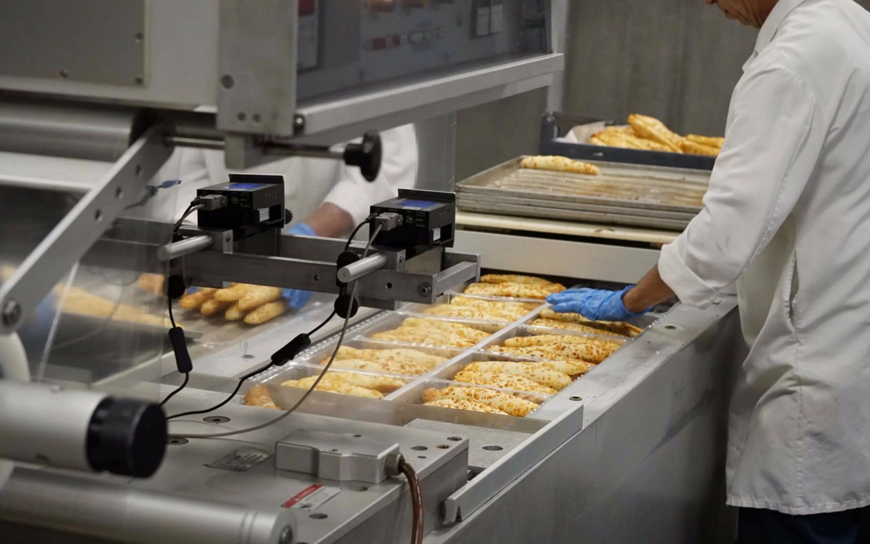 Продукты животного происхождения. Продуктов и технологий а. Продуктов и технологий а. Профессия технолог пищевой промышленности. Пищевые животные жиры.